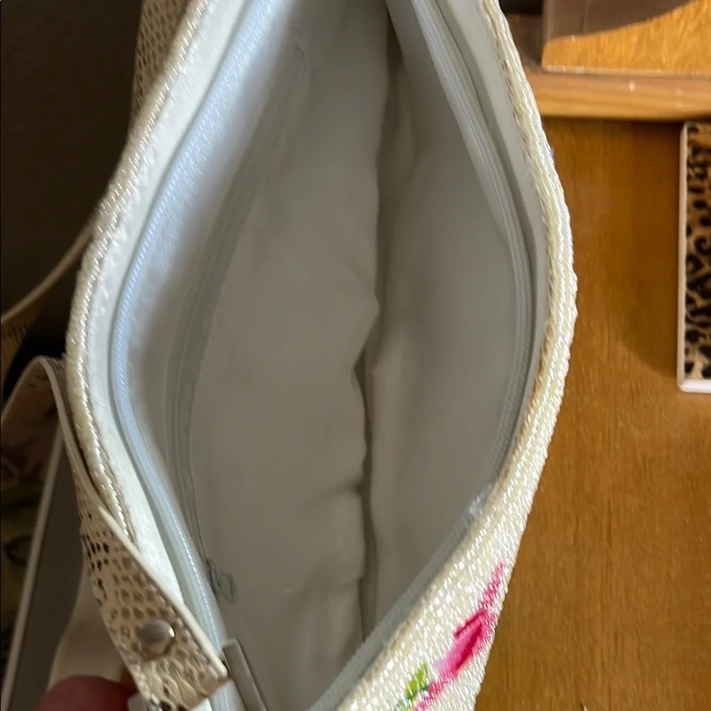 Floral Beaded Cream Shoulder Bag - Picture 11 of 14